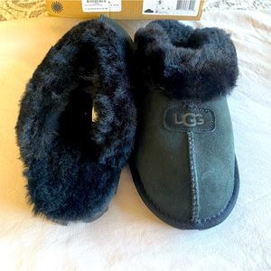 Ugg slippers style Coquette size 9 USA